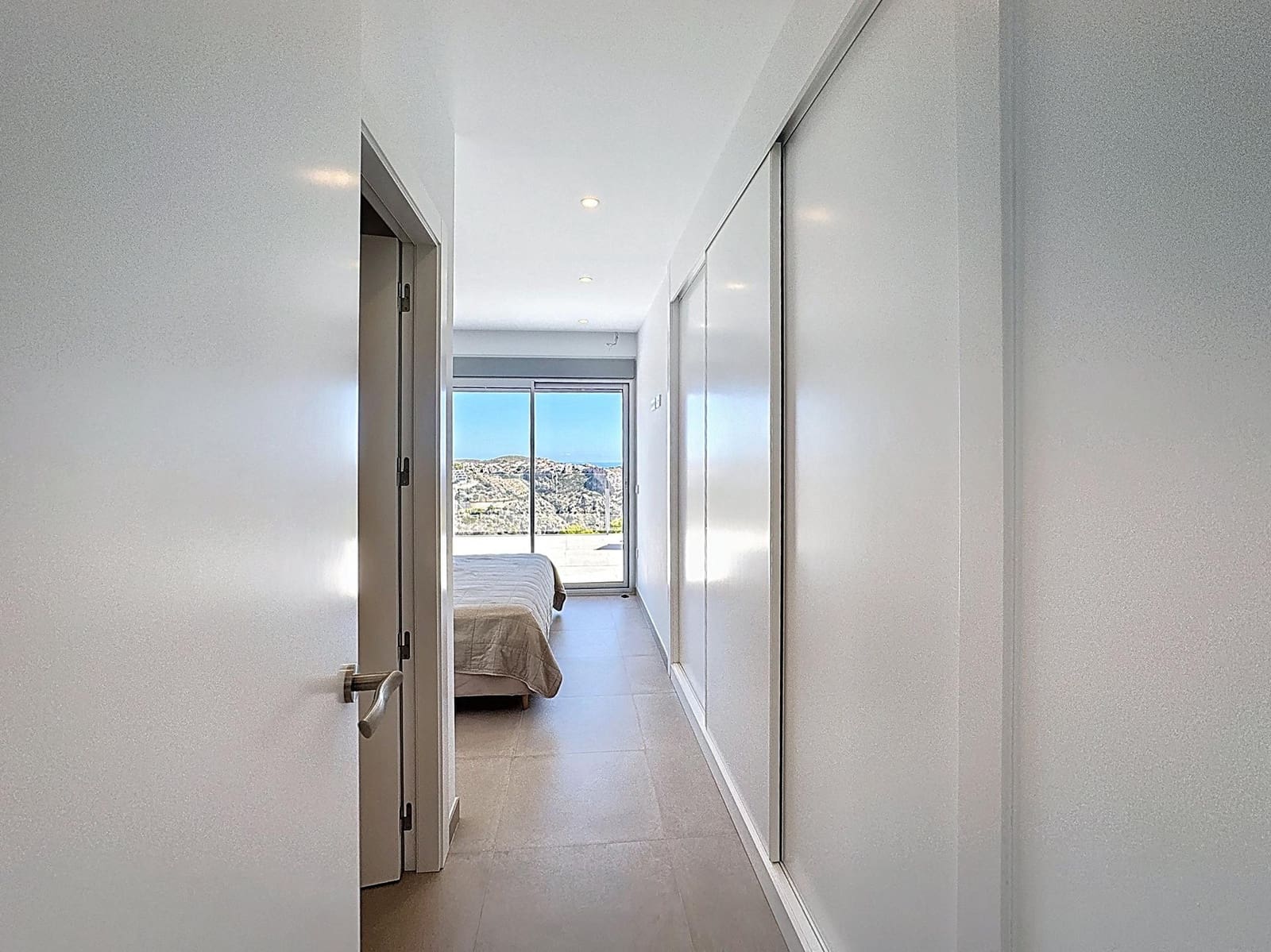 4 soveværelse Villa til salg i Cumbre del Sol med swimmingpool garage - € 1.422.000 (Ref: 10086885)