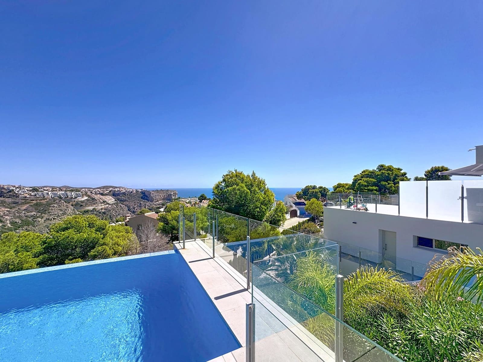4 soveværelse Villa til salg i Cumbre del Sol med swimmingpool garage - € 1.422.000 (Ref: 10086885)