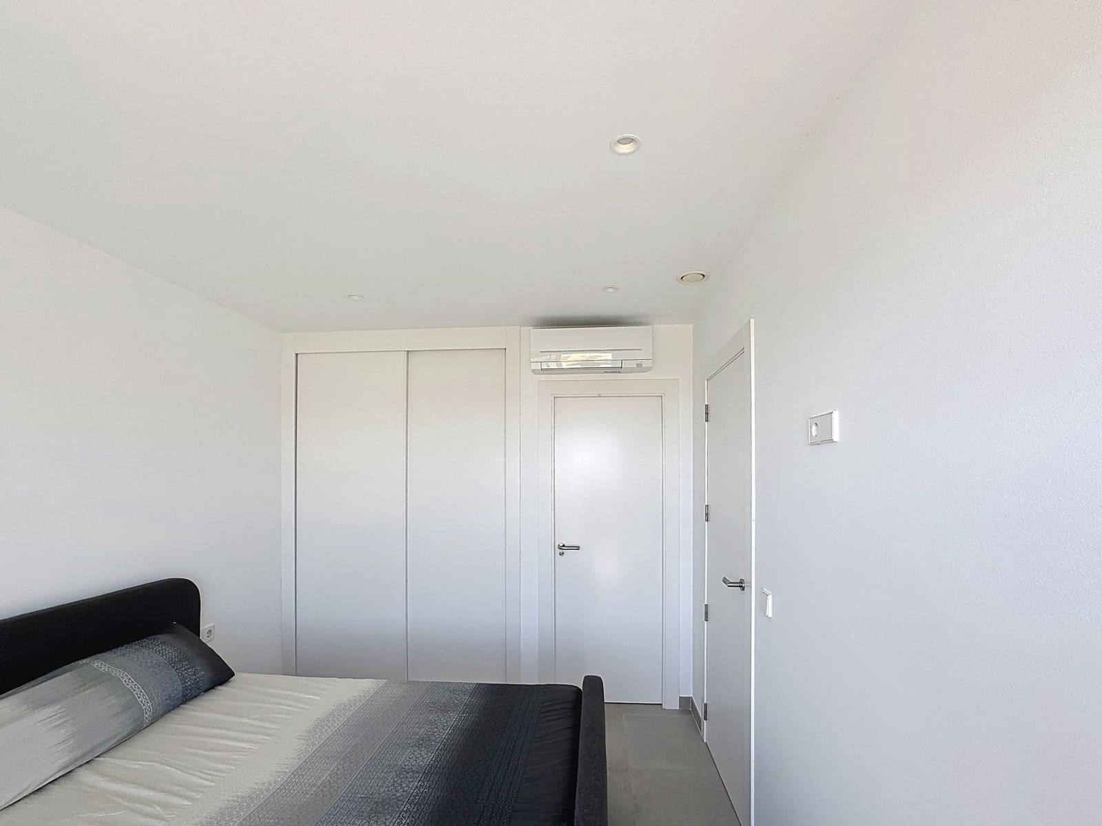 4 soveværelse Villa til salg i Cumbre del Sol med swimmingpool garage - € 1.422.000 (Ref: 10086885)