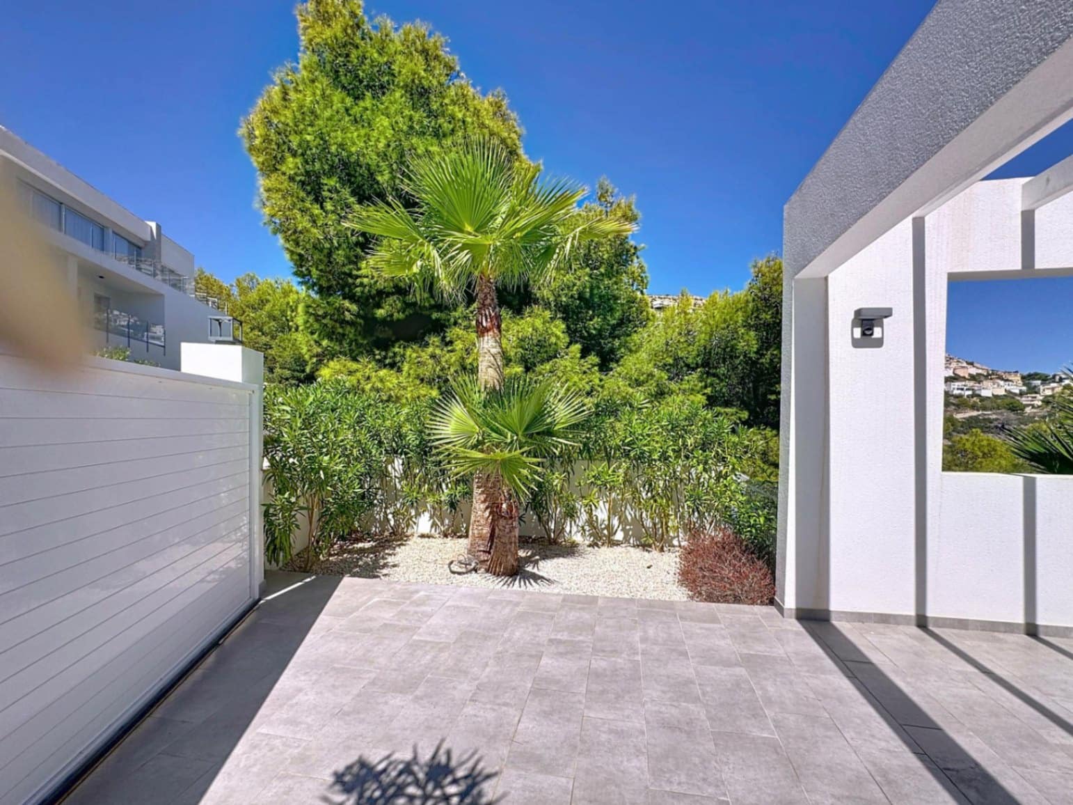 4 soveværelse Villa til salg i Cumbre del Sol med swimmingpool garage - € 1.422.000 (Ref: 10086885)