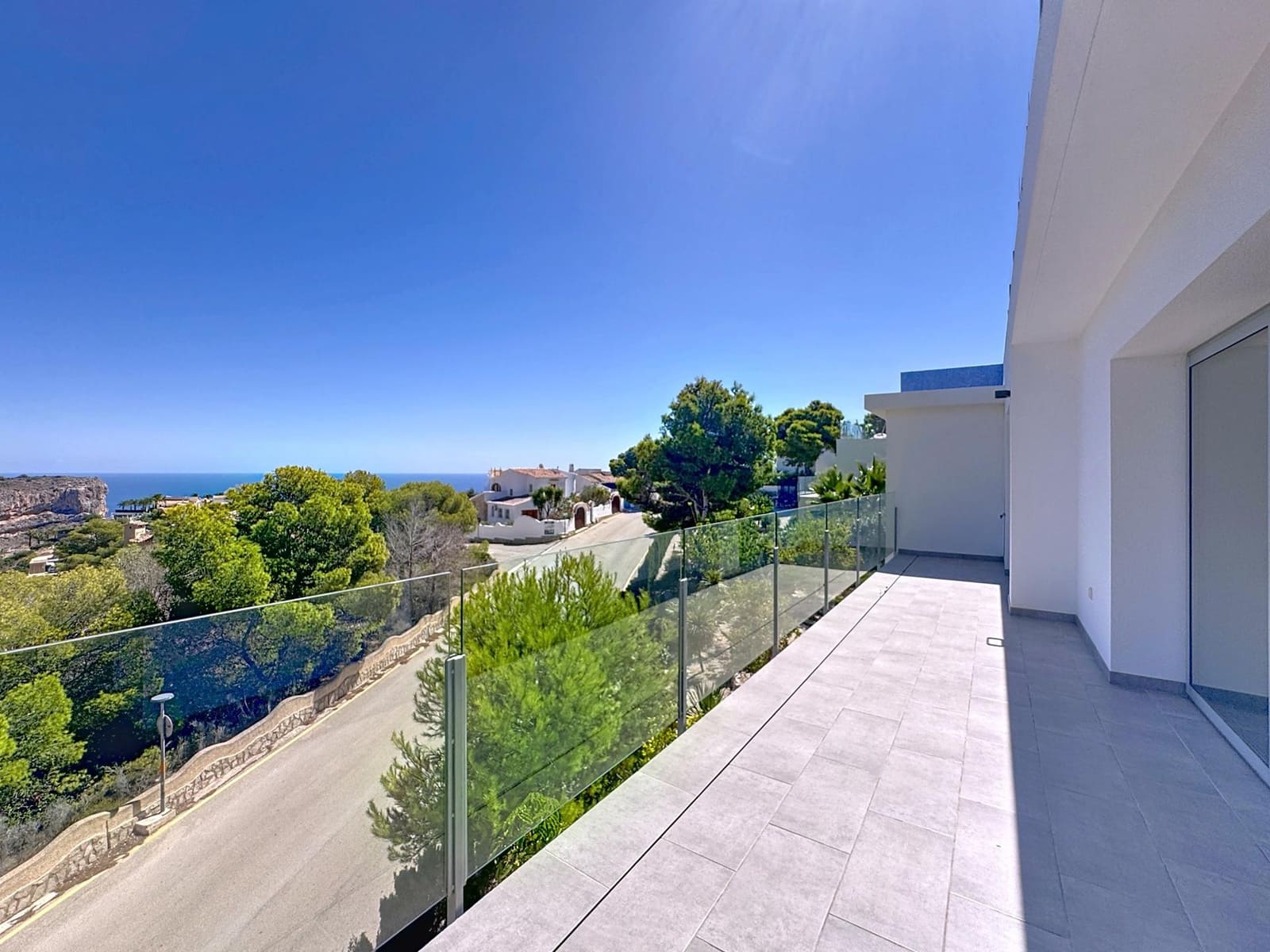 4 soveværelse Villa til salg i Cumbre del Sol med swimmingpool garage - € 1.422.000 (Ref: 10086885)