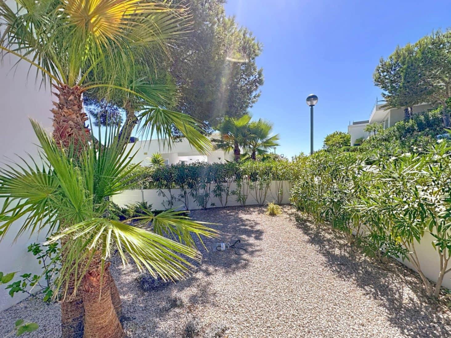 4 soveværelse Villa til salg i Cumbre del Sol med swimmingpool garage - € 1.422.000 (Ref: 10086885)