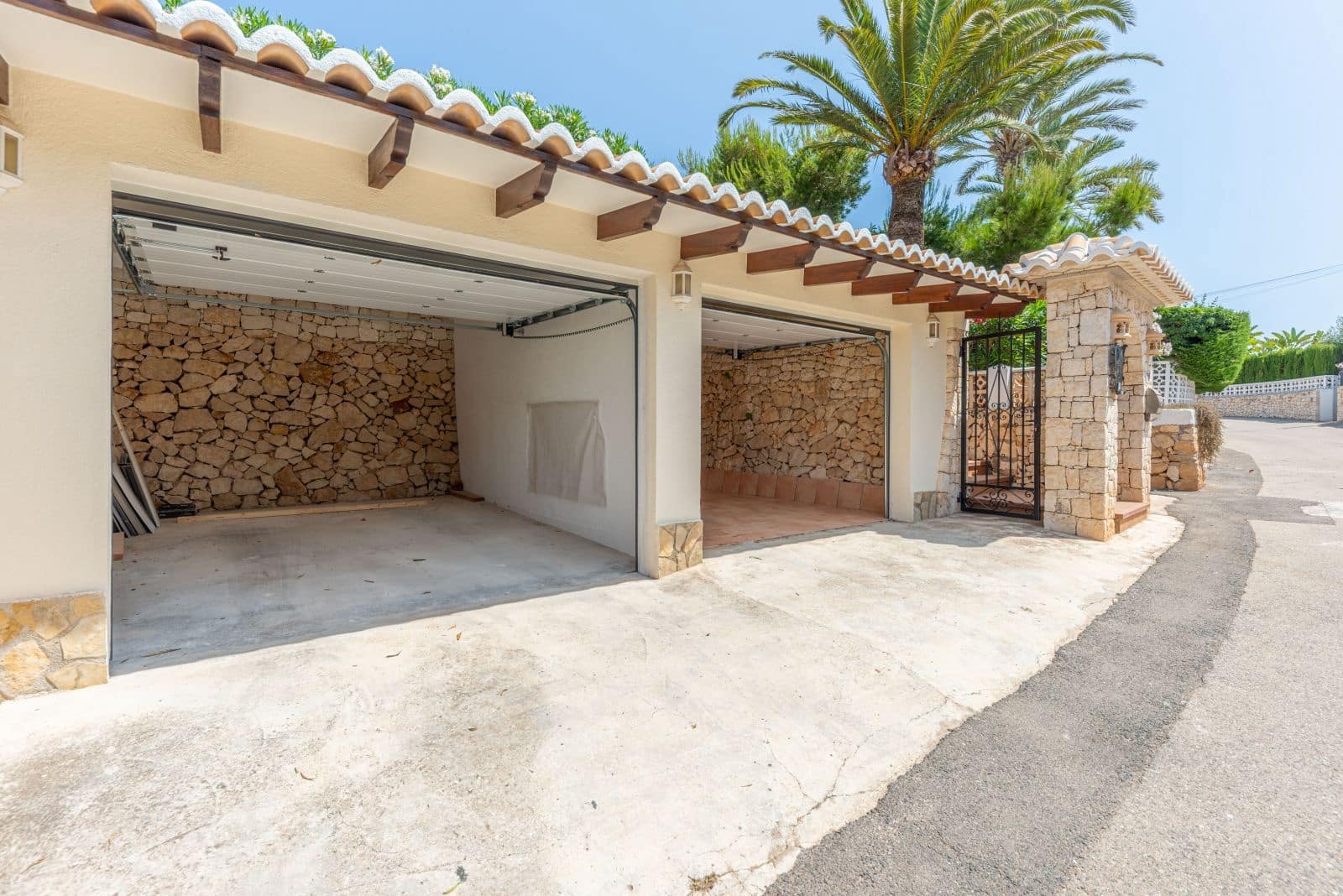 Chalet de 3 habitaciones en Javea / Xàbia en venta con piscina garaje - 975.000 € (Ref: 10086886)