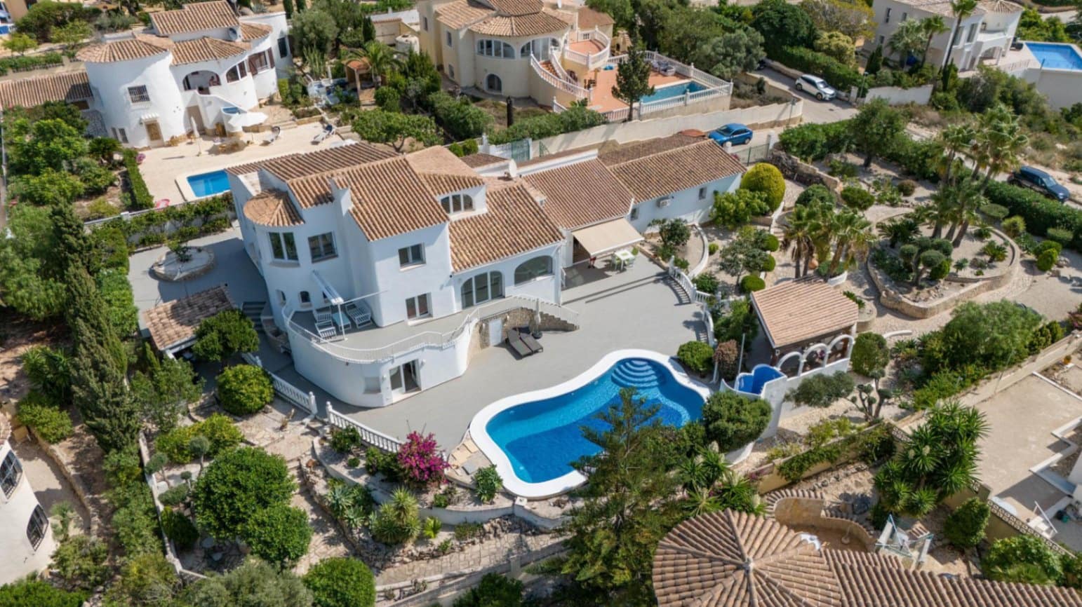 5 soveværelse Villa til salg i Cumbre del Sol med swimmingpool garage - € 1.490.000 (Ref: 10086889)