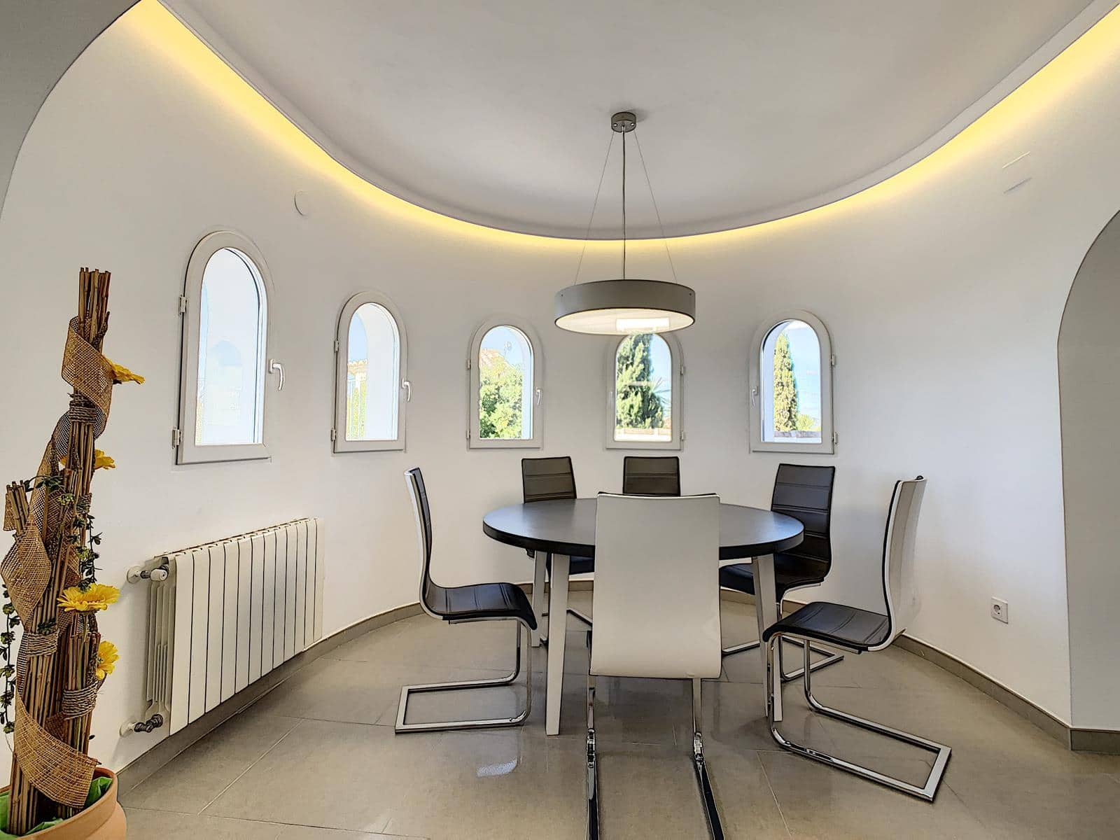 5 soveværelse Villa til salg i Cumbre del Sol med swimmingpool garage - € 1.490.000 (Ref: 10086889)
