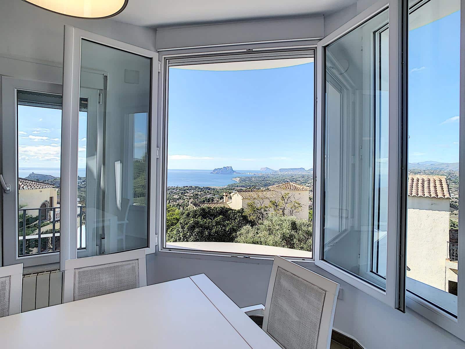 5 soveværelse Villa til salg i Cumbre del Sol med swimmingpool garage - € 1.490.000 (Ref: 10086889)