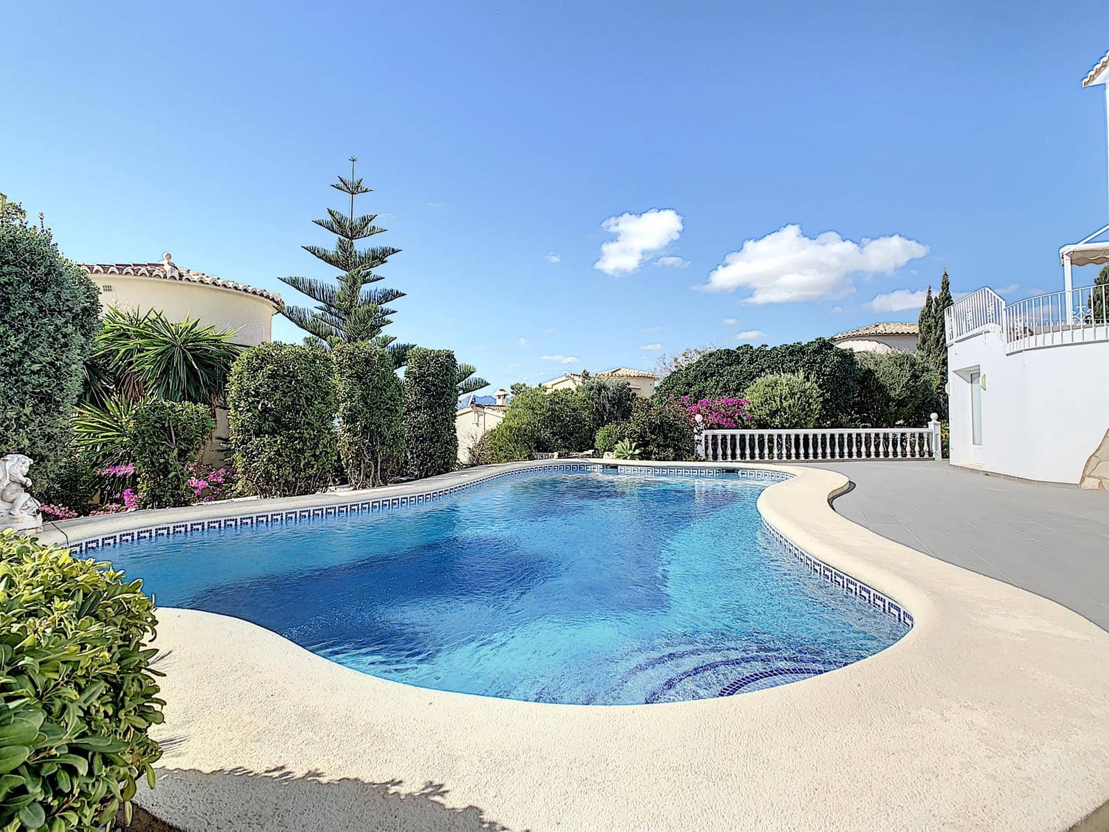 5 soveværelse Villa til salg i Cumbre del Sol med swimmingpool garage - € 1.490.000 (Ref: 10086889)
