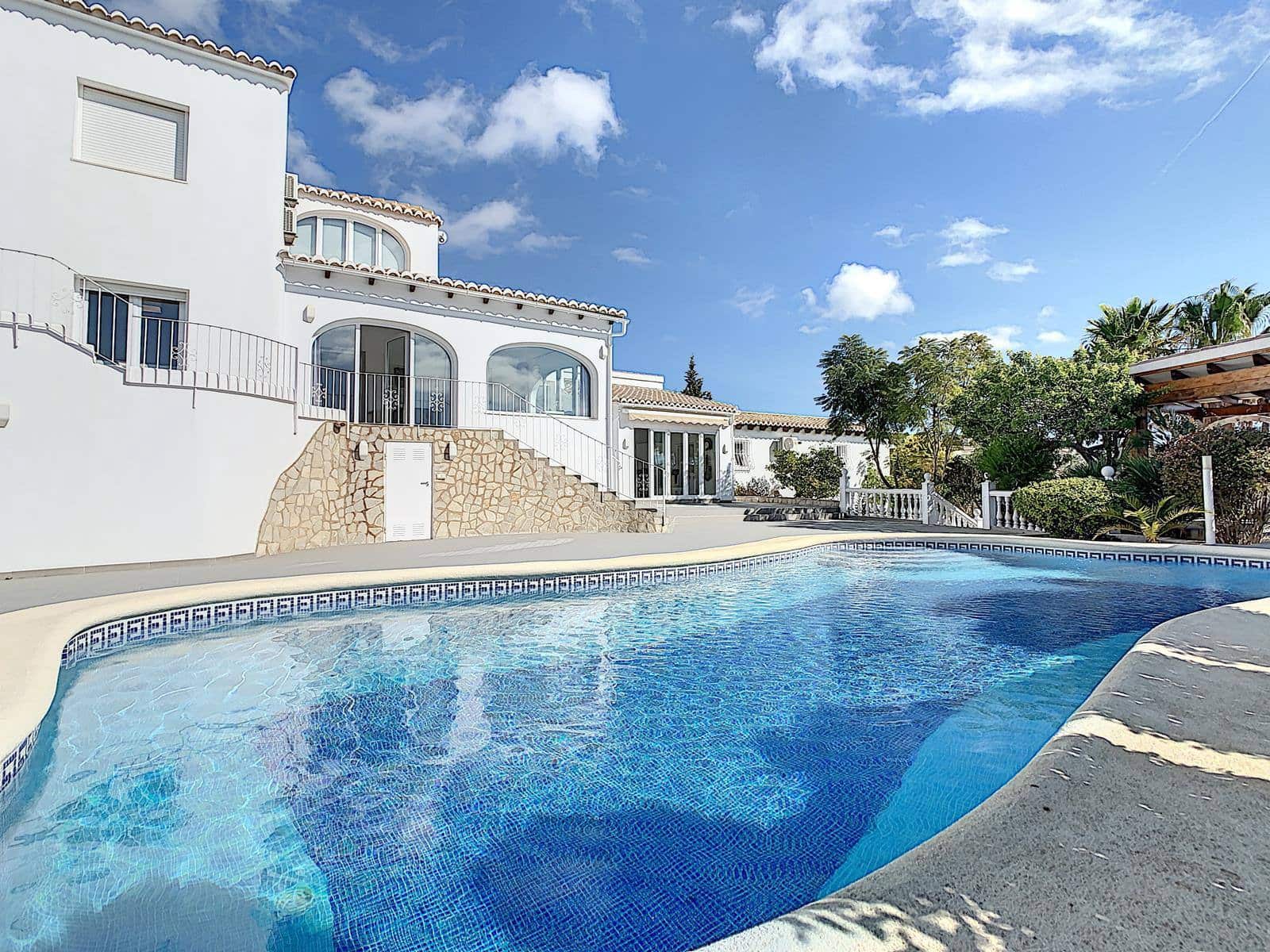 5 soveværelse Villa til salg i Cumbre del Sol med swimmingpool garage - € 1.490.000 (Ref: 10086889)