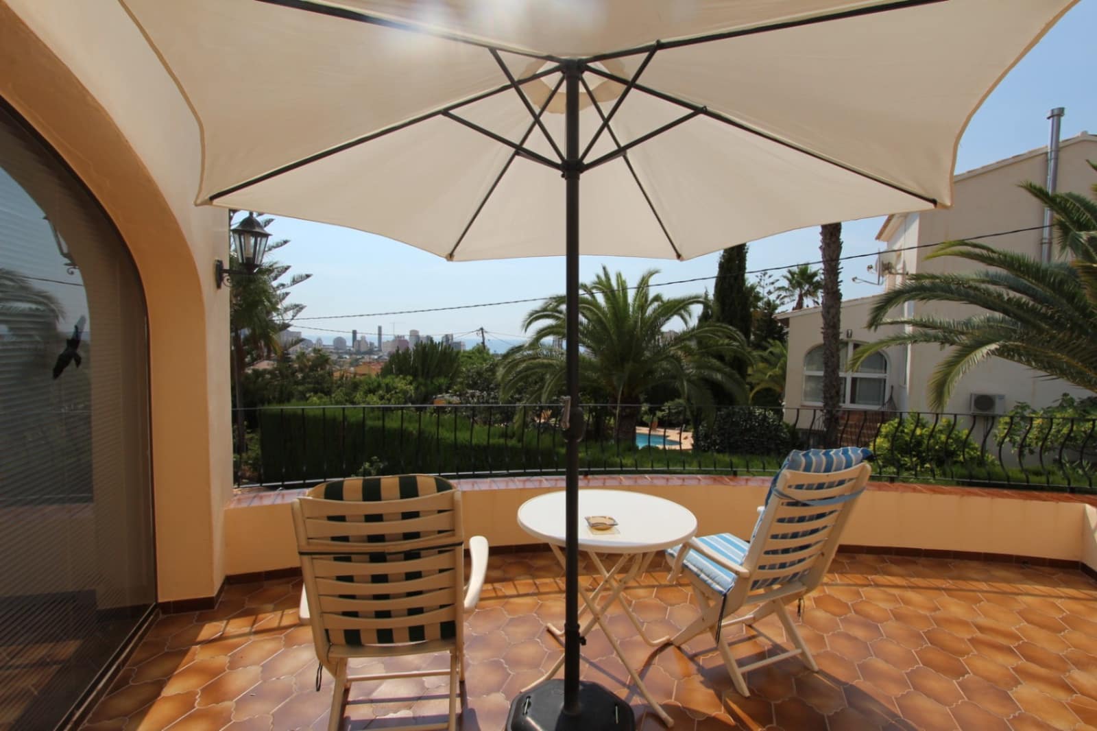5 soverom Villa til salgs i Calpe / Calp med svømmebasseng garasje - € 795 000 (Ref: 10086890)