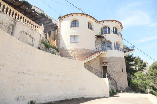 Chalet de 3 habitaciones en Pueblo, Calpe / Calp en venta con piscina garaje - 478.000 € (Ref: 10086891)