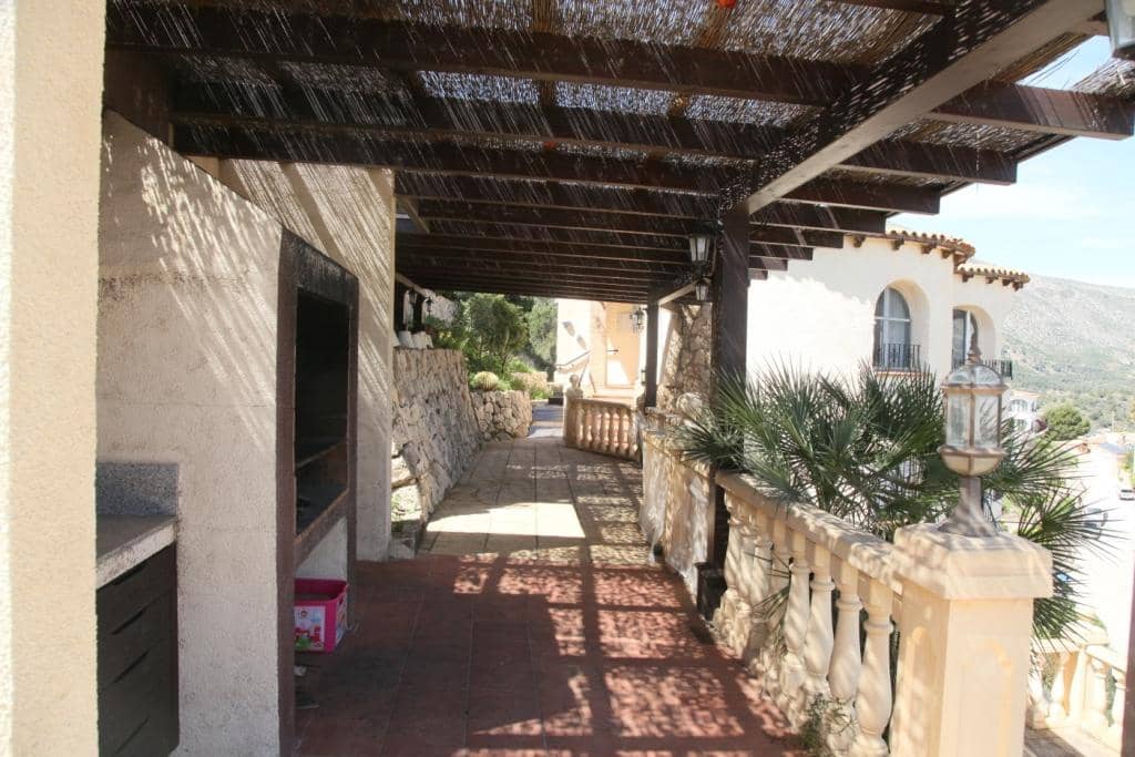 Chalet de 3 habitaciones en Calpe / Calp en venta con piscina garaje - 478.000 € (Ref: 10086891)