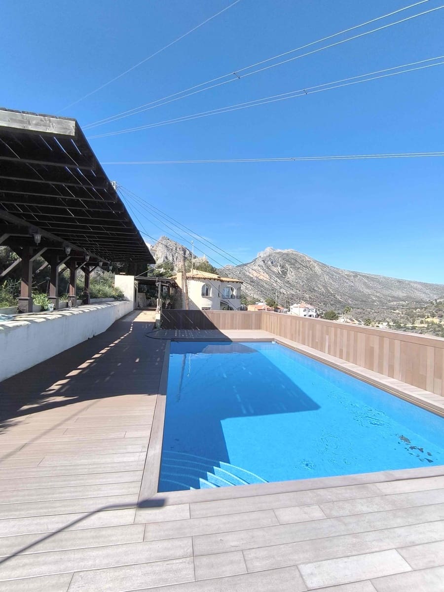 Chalet de 3 habitaciones en Calpe / Calp en venta con piscina garaje - 478.000 € (Ref: 10086891)