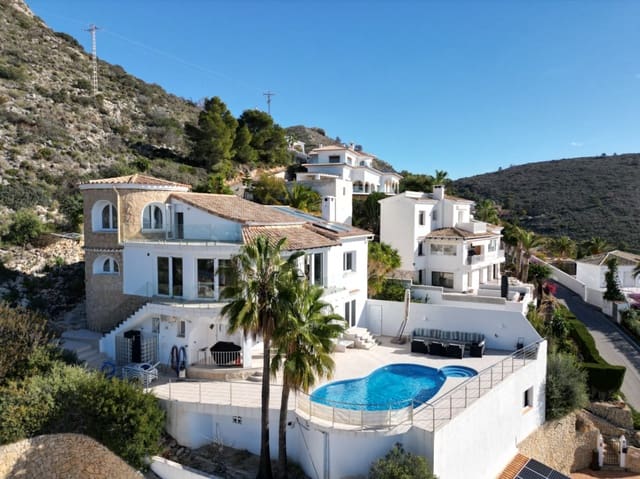 3 Zimmer Villa zu verkaufen in Moraira, Teulada-Moraira mit Pool Garage - 1.330.000 € (Ref: 10086893)