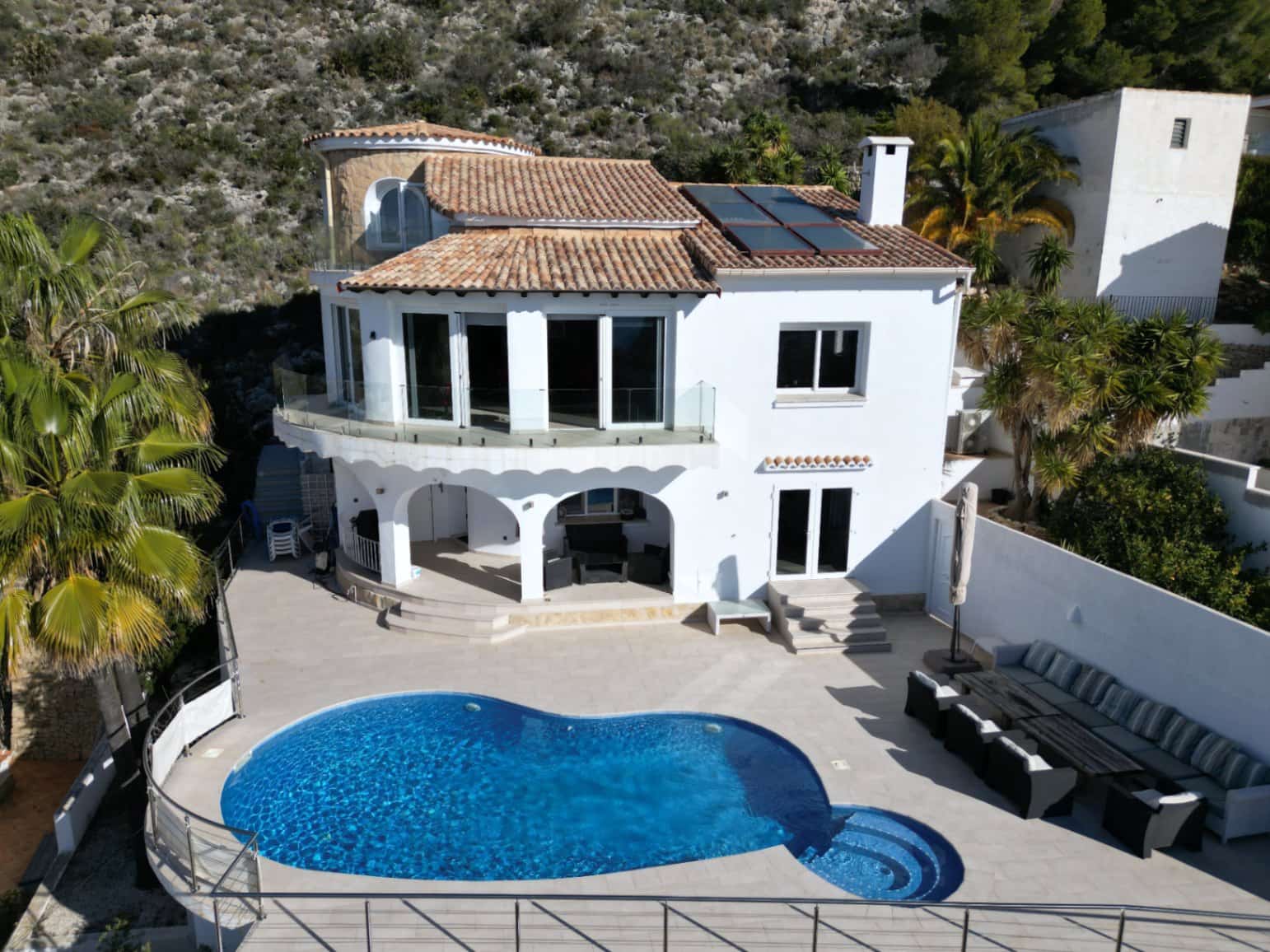 3 soveværelse Villa til salg i Moraira med swimmingpool garage - € 1.330.000 (Ref: 10086893)