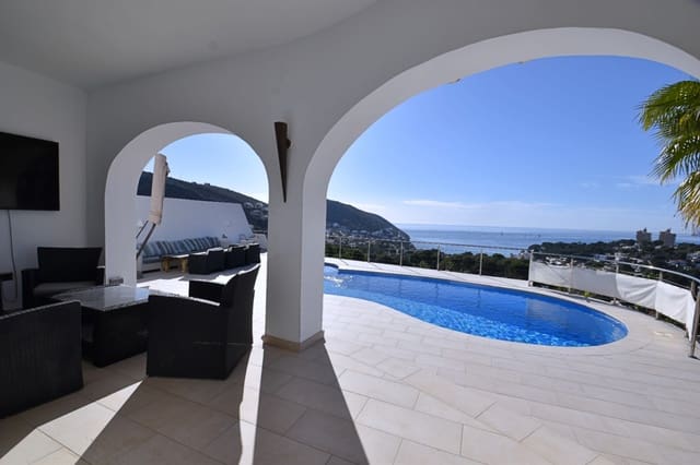 3 Zimmer Villa zu verkaufen in Moraira, Teulada-Moraira mit Pool Garage - 1.330.000 € (Ref: 10086893)