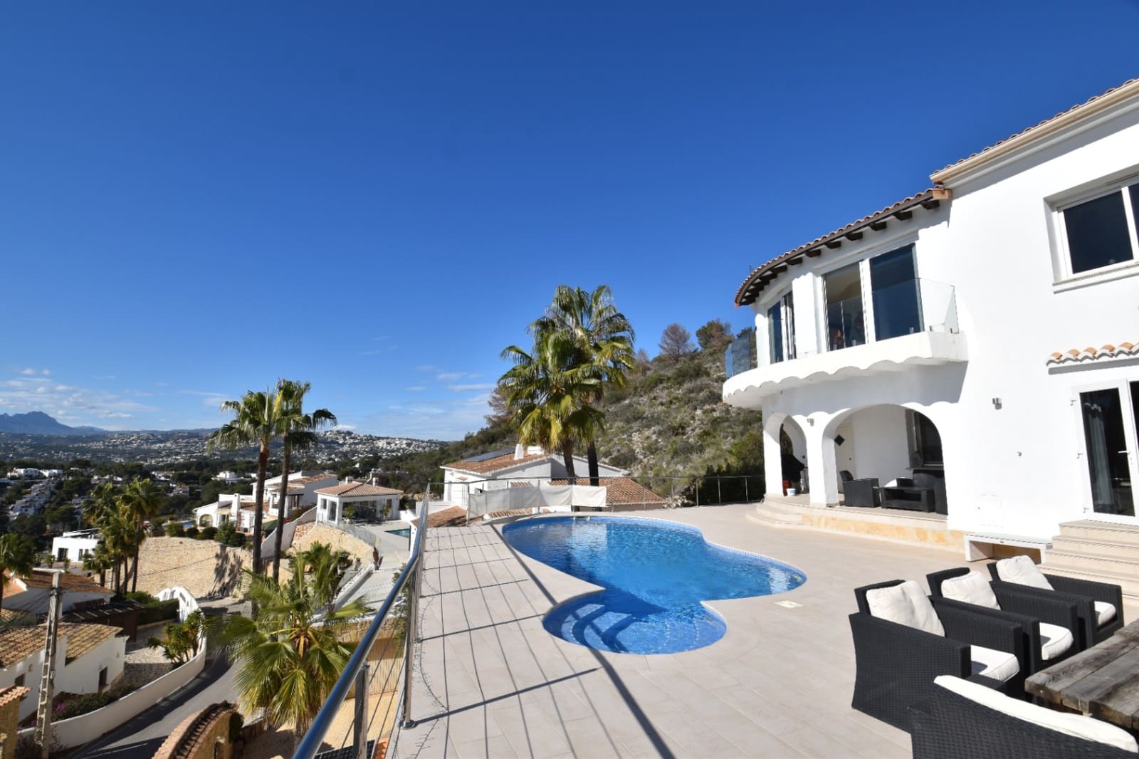 3 soveværelse Villa til salg i Moraira med swimmingpool garage - € 1.330.000 (Ref: 10086893)