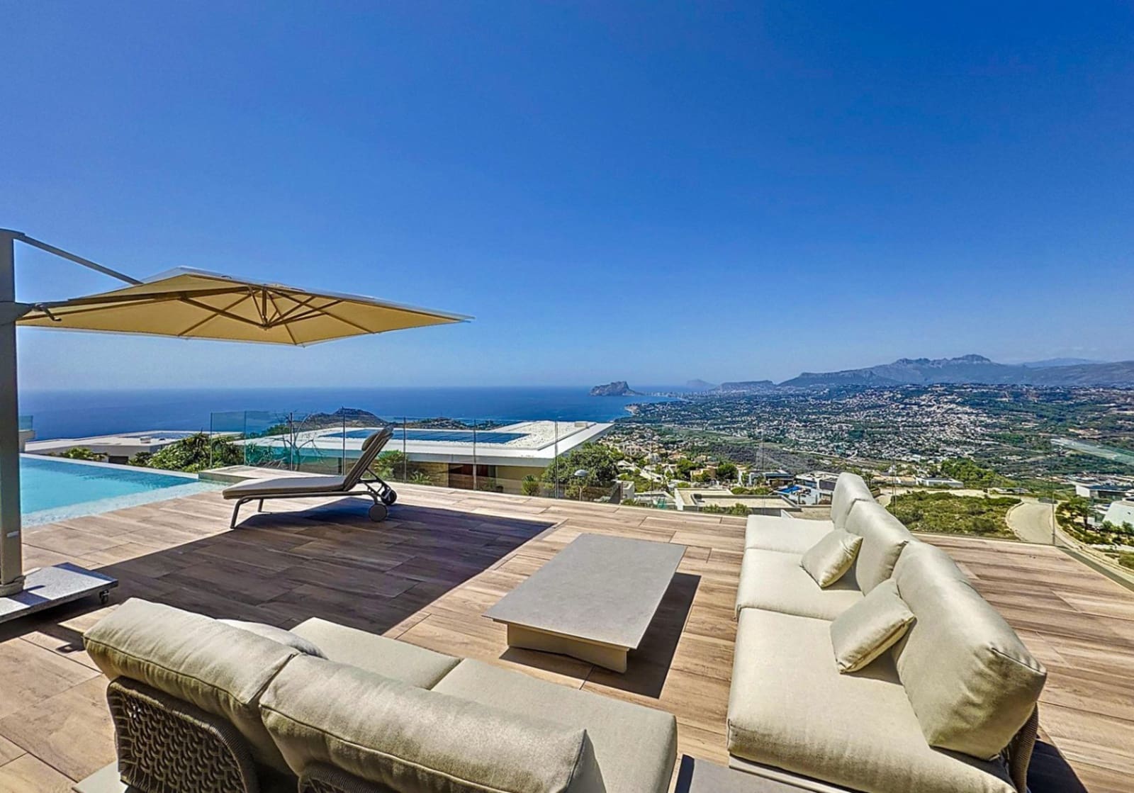 5 sovrum Villa till salu i Cumbre del Sol med pool garage - 3 250 000 € (Ref: 10086895)