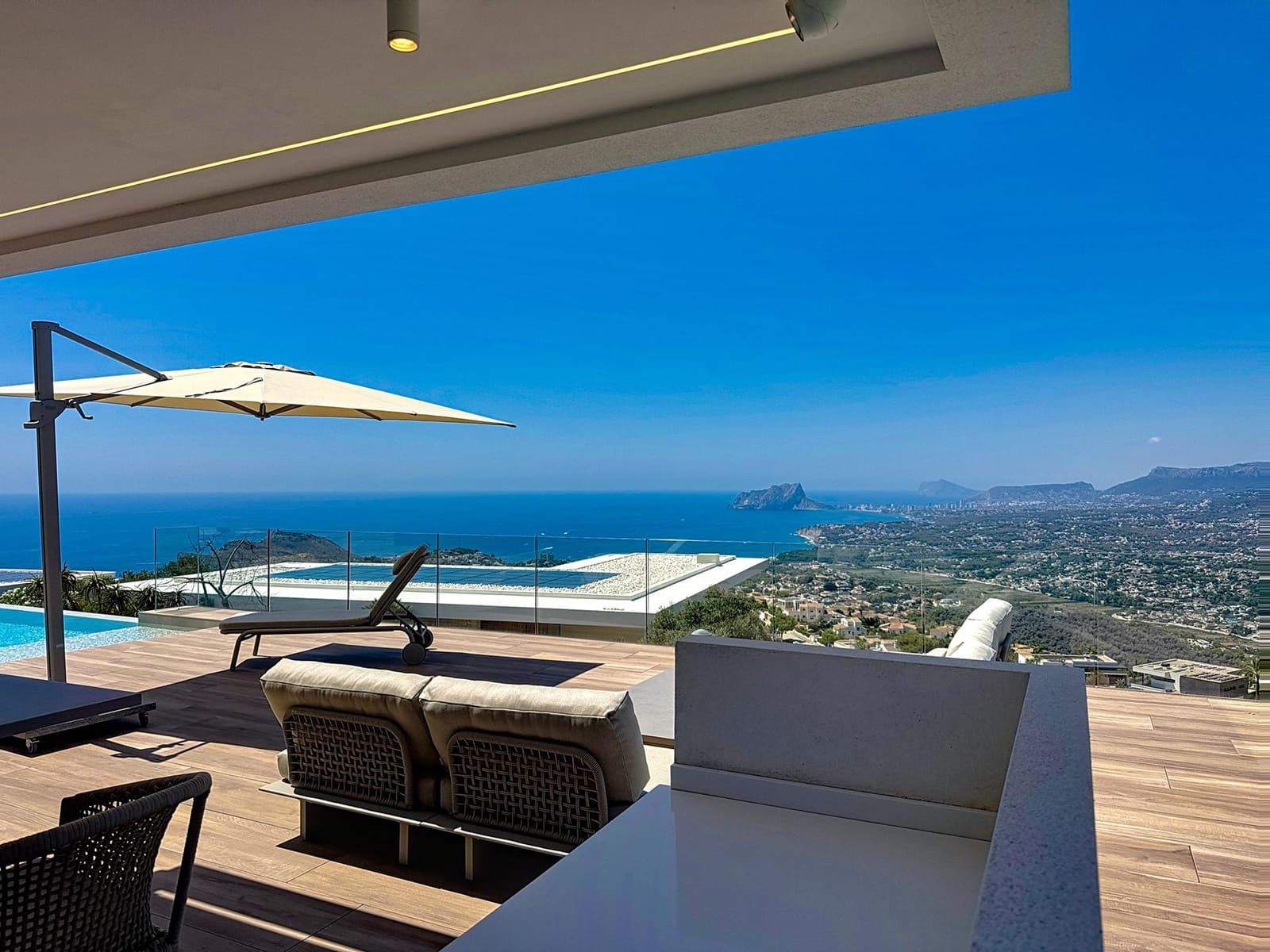 5 sovrum Villa till salu i Cumbre del Sol med pool garage - 3 250 000 € (Ref: 10086895)