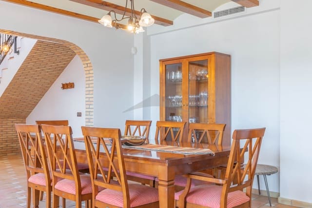 4 soverom Villa til salgs i Moraira, Teulada-Moraira med svømmebasseng garasje - € 2 950 000 (Ref: 10086898)
