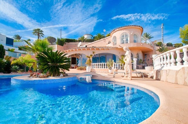 3 slaapkamer Villa te koop in Moraira, Teulada-Moraira met zwembad garage - € 1.550.000 (Ref: 10086902)