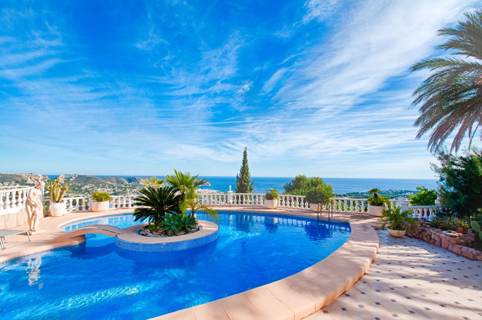 Chalet de 3 habitaciones en Moraira en venta con piscina garaje - 1.550.000 € (Ref: 10086902)