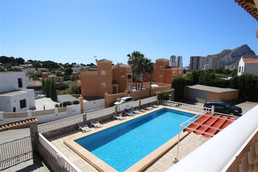 Chalet de 12 habitaciones en Calpe / Calp en venta con piscina garaje - 1.800.000 € (Ref: 10086907)