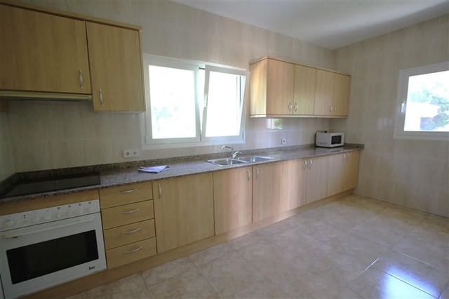 Chalet de 12 habitaciones en Calpe / Calp en venta con piscina garaje - 1.800.000 € (Ref: 10086907)