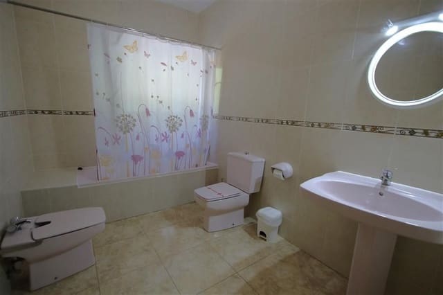 Chalet de 12 habitaciones en Calpe / Calp en venta con piscina garaje - 1.800.000 € (Ref: 10086907)