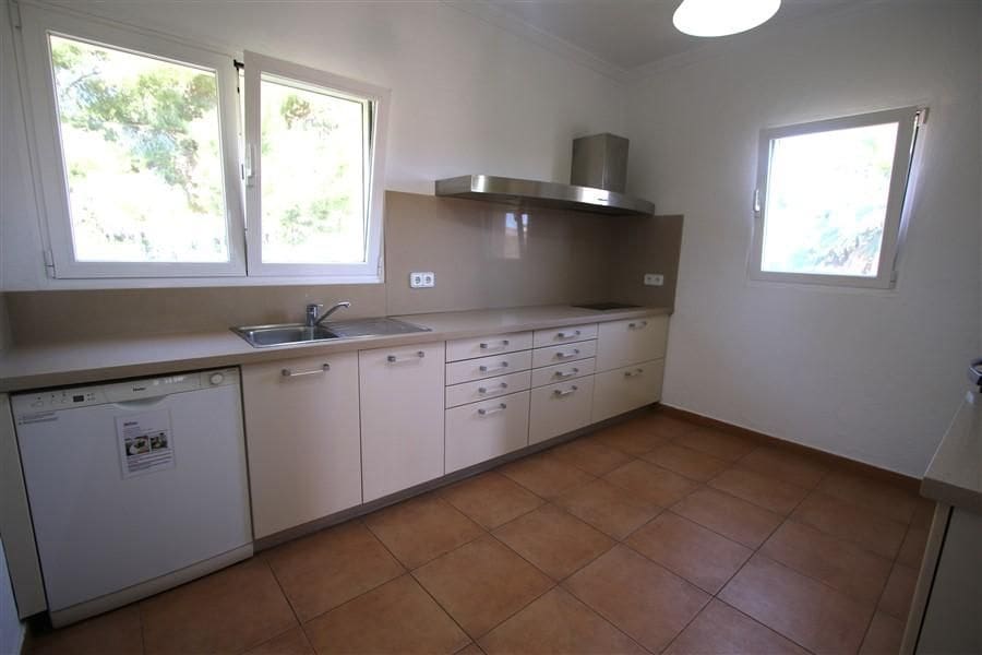 Chalet de 12 habitaciones en Calpe / Calp en venta con piscina garaje - 1.800.000 € (Ref: 10086907)