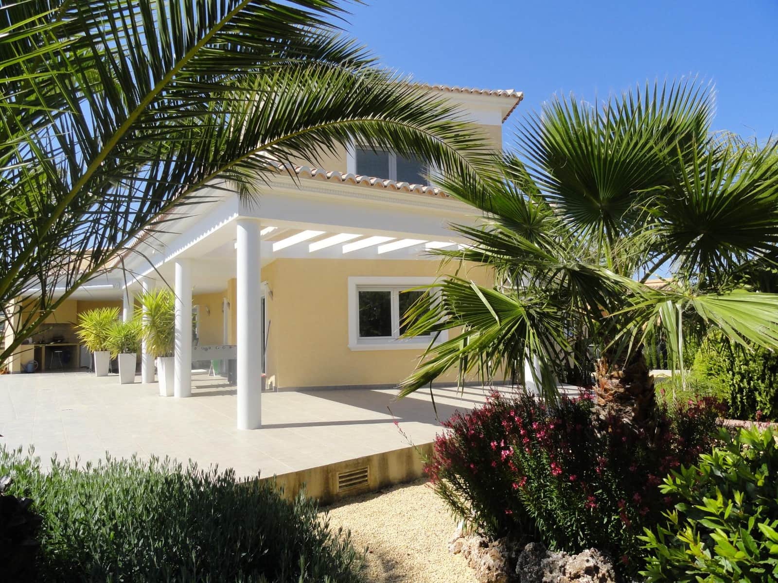 3 quarto Moradia para venda em Calpe / Calp com piscina garagem - 995 000 € (Ref: 10086911)