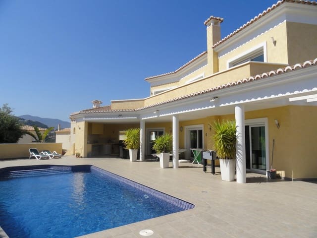 3 quarto Moradia para venda em Calpe / Calp com piscina garagem - 995 000 € (Ref: 10086911)