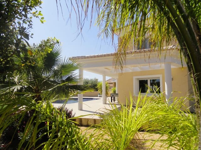 3 quarto Moradia para venda em Calpe / Calp com piscina garagem - 995 000 € (Ref: 10086911)