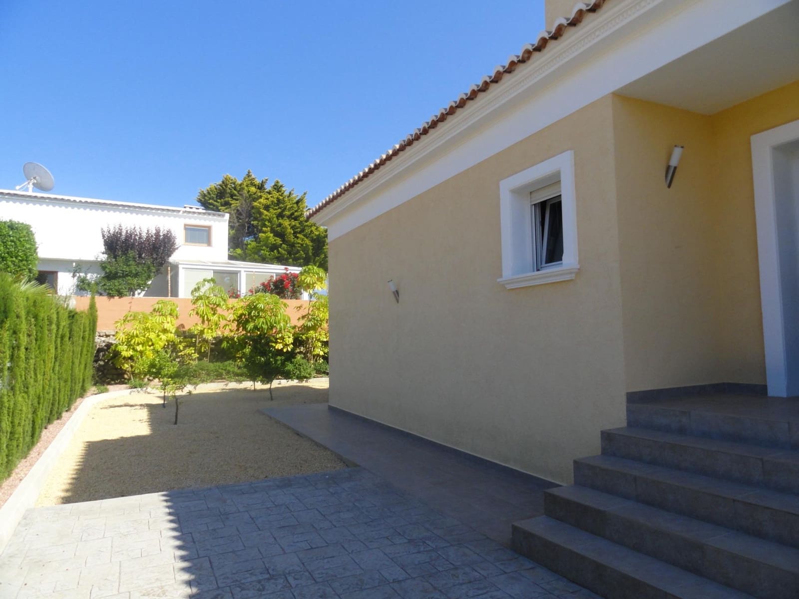 3 quarto Moradia para venda em Calpe / Calp com piscina garagem - 995 000 € (Ref: 10086911)