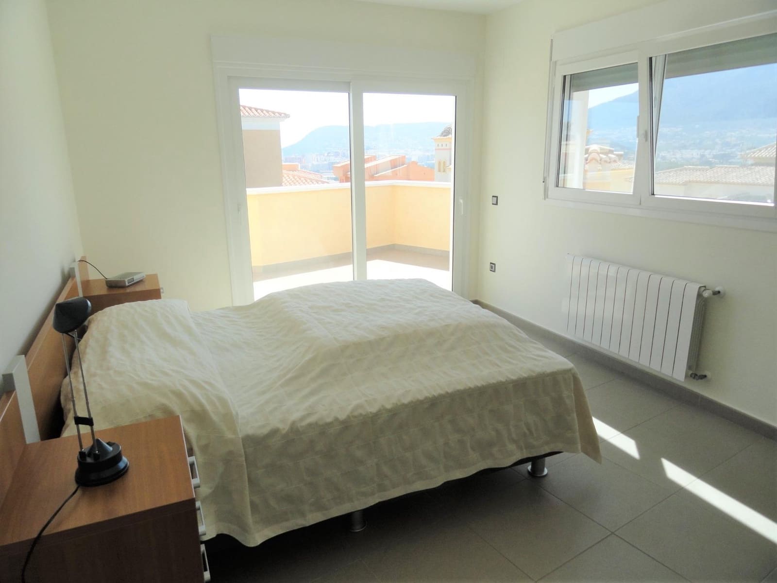 3 quarto Moradia para venda em Calpe / Calp com piscina garagem - 995 000 € (Ref: 10086911)