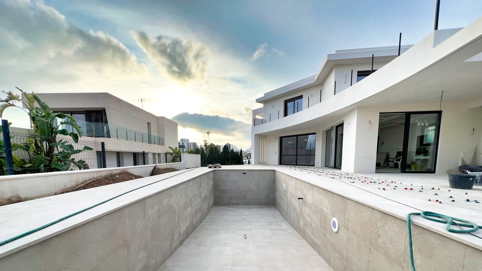 5 sypialnia Willa na sprzedaż w Calpe / Calp z basenem garażem - 1 550 000 € (Ref: 10086913)