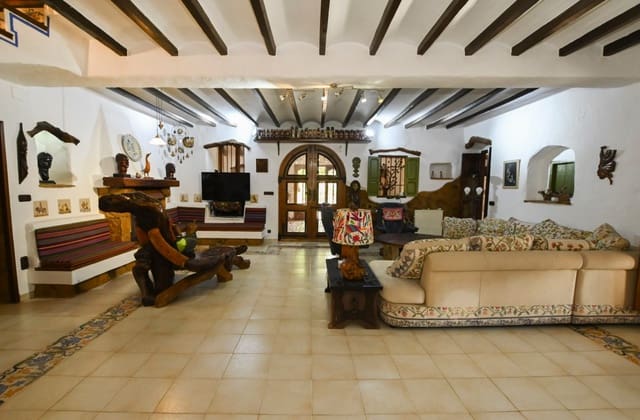 4 bedroom Finca/Country House for sale in Canuta, Calpe / Calp with pool garage - € 2,120,000 (Ref: 10086914)