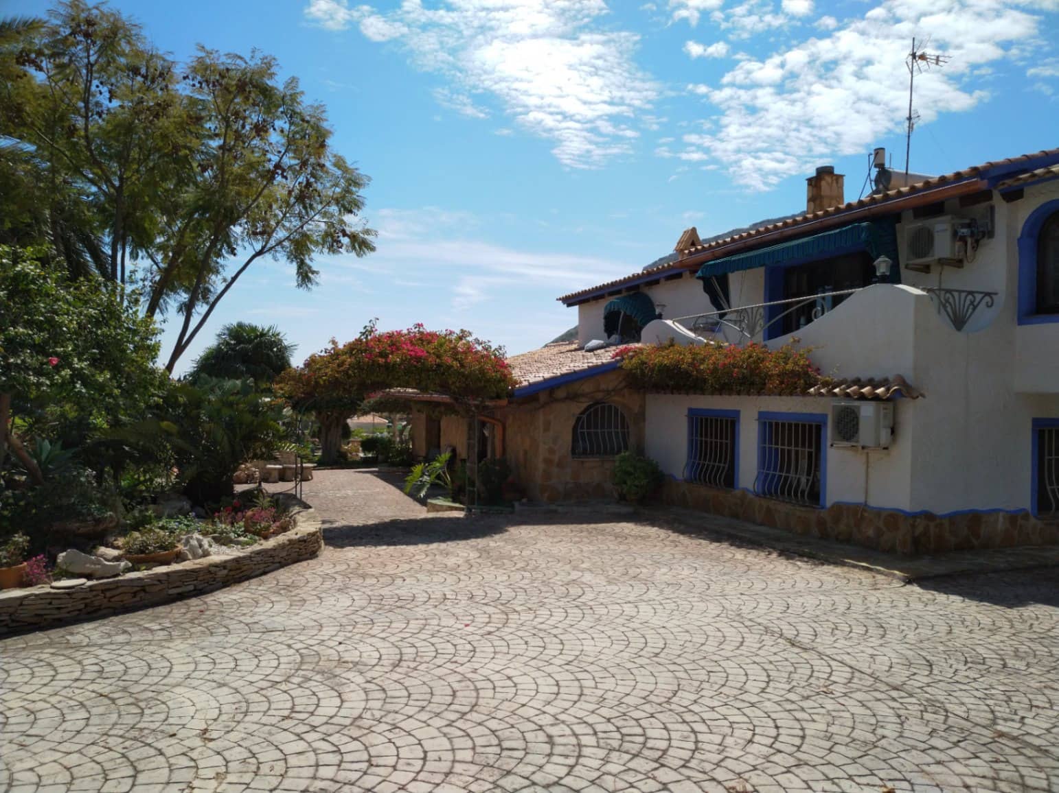 4 bedroom Finca/Country House for sale in Calpe / Calp with pool garage - € 2,120,000 (Ref: 10086914)