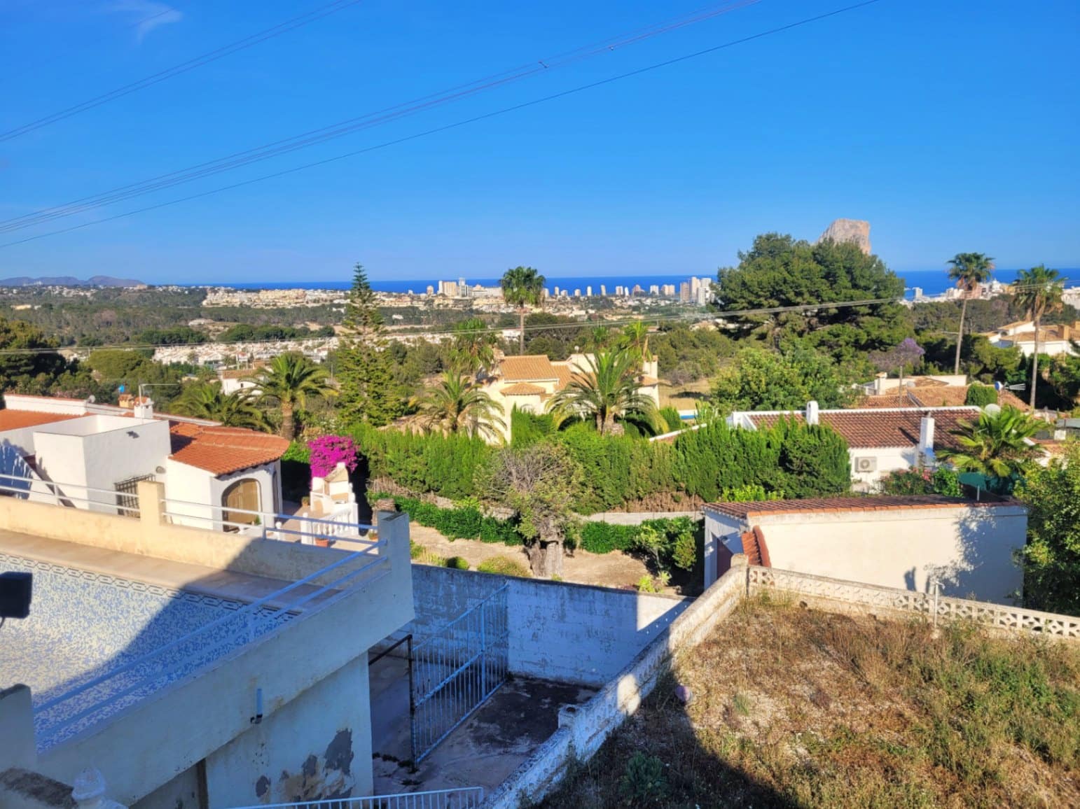 4 makuuhuone Huvila myytävänä paikassa Calpe / Calp mukana uima-altaan 
autotalli - 675 000 € (Ref: 10088732)