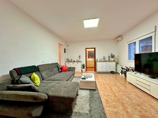 4 makuuhuone Huvila myytävänä paikassa Calpe / Calp mukana uima-altaan 
autotalli - 675 000 € (Ref: 10088732)