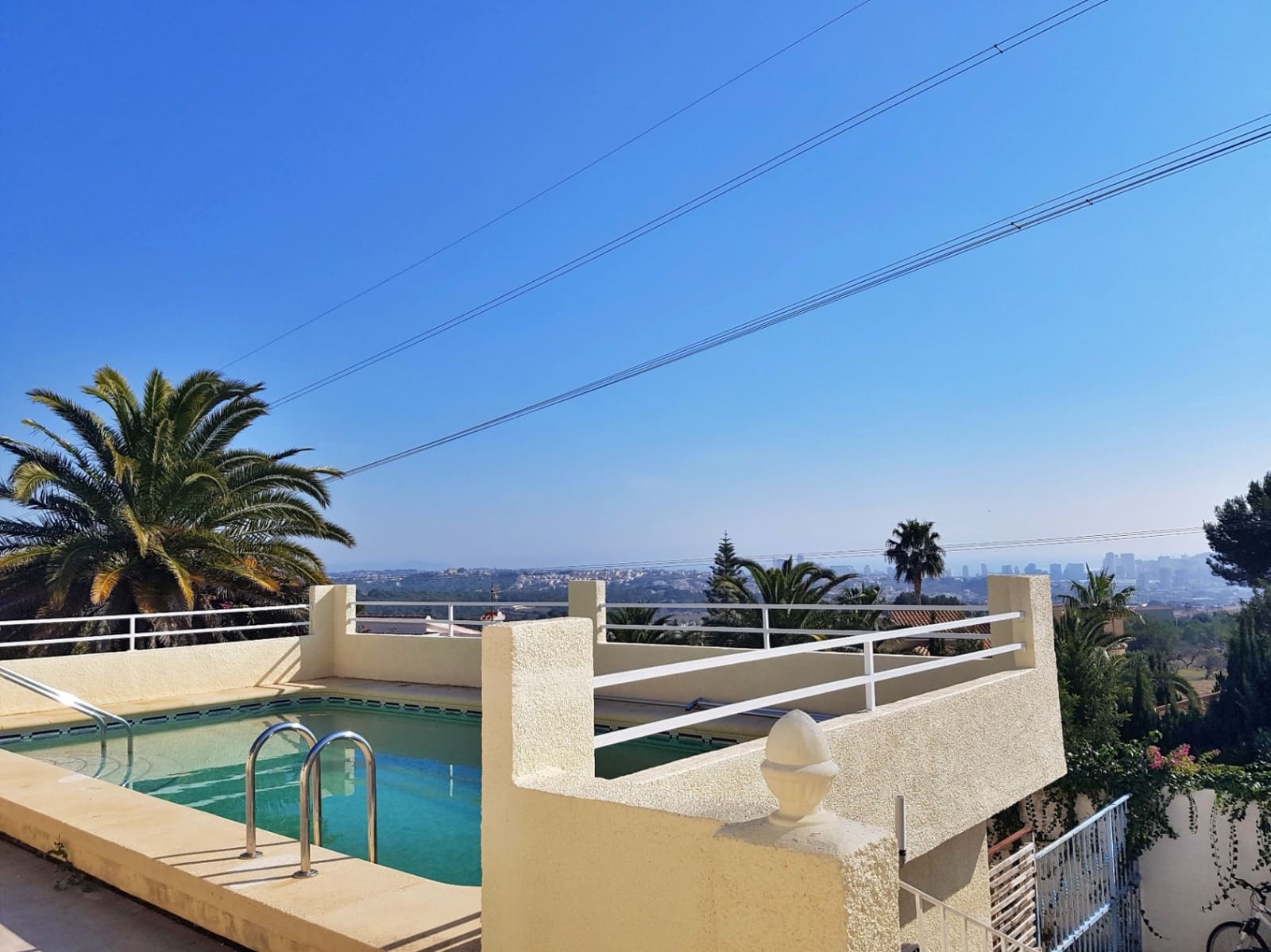 4 makuuhuone Huvila myytävänä paikassa Calpe / Calp mukana uima-altaan 
autotalli - 675 000 € (Ref: 10088732)