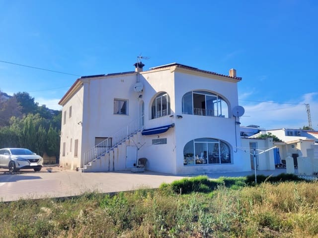 4 makuuhuone Huvila myytävänä paikassa Calpe / Calp mukana uima-altaan 
autotalli - 675 000 € (Ref: 10088732)