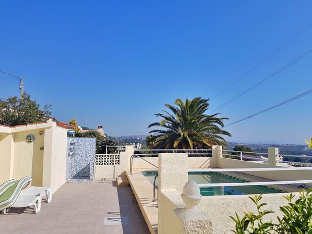 4 makuuhuone Huvila myytävänä paikassa Calpe / Calp mukana uima-altaan 
autotalli - 675 000 € (Ref: 10088732)