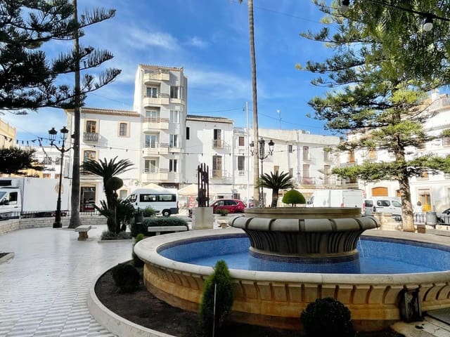 6 chambre Maison de Ville à vendre à Benissa - 375 000 € (Ref: 10097658)