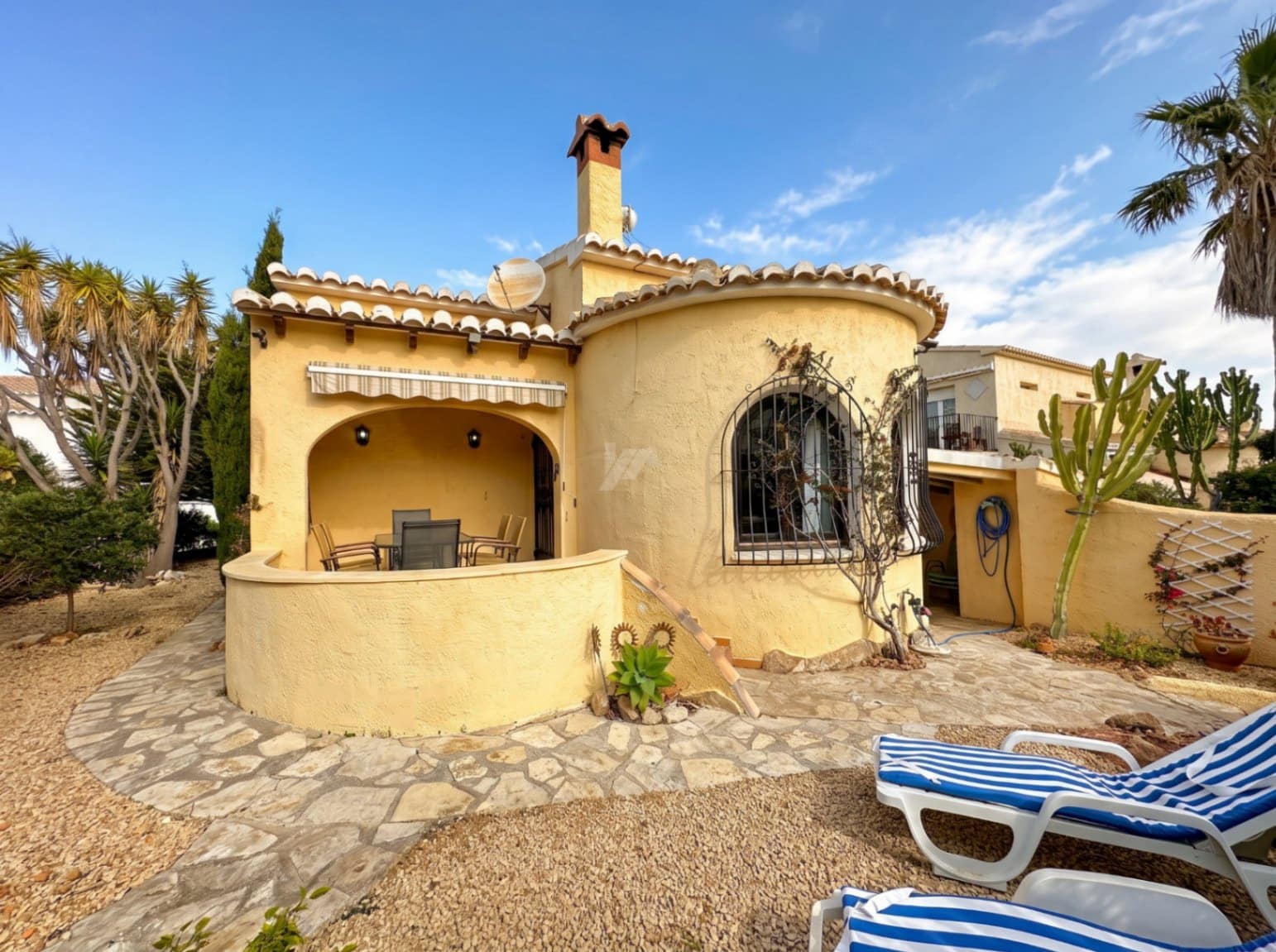 2 bedroom Bungalow for sale in Cumbre del Sol with pool - € 355,000 (Ref: 10156803)