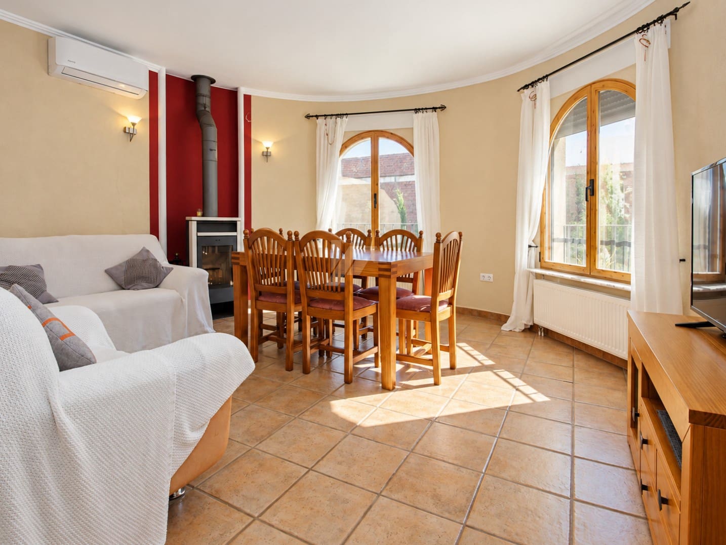 2 bedroom Villa for sale in Cumbre del Sol with pool garage - € 449,000 (Ref: 10179395)