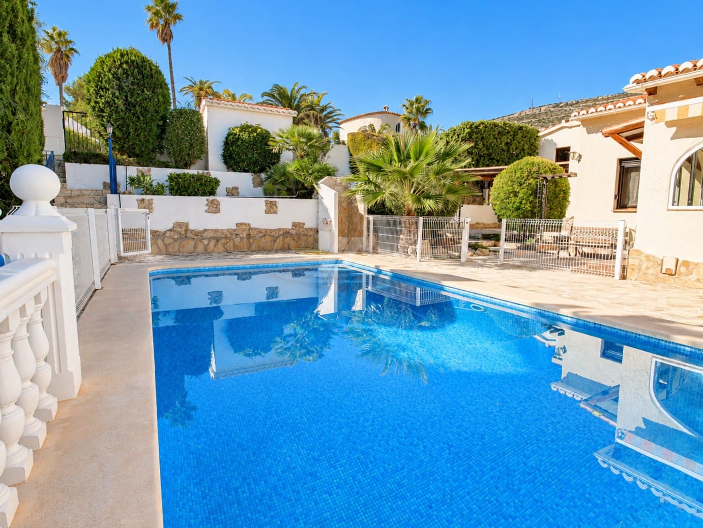 2 bedroom Villa for sale in Cumbre del Sol with pool garage - € 449,000 (Ref: 10179395)