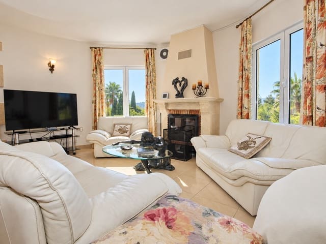Chalet de 1 habitación en Benissa en venta con piscina garaje - 899.000 € (Ref: 10181990)