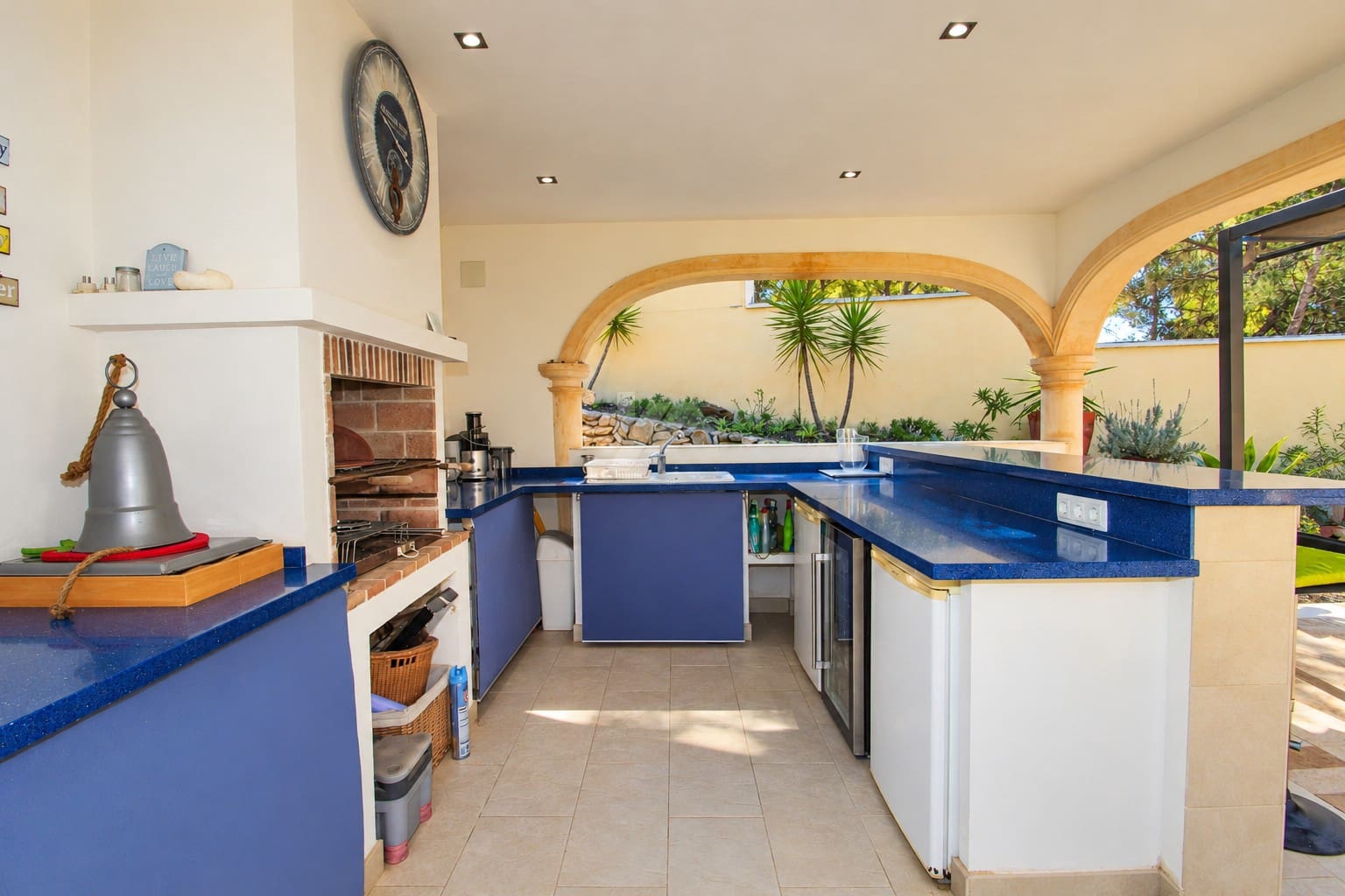 Chalet de 4 habitaciones en Moraira en venta con piscina garaje - 975.000 € (Ref: 10183881)
