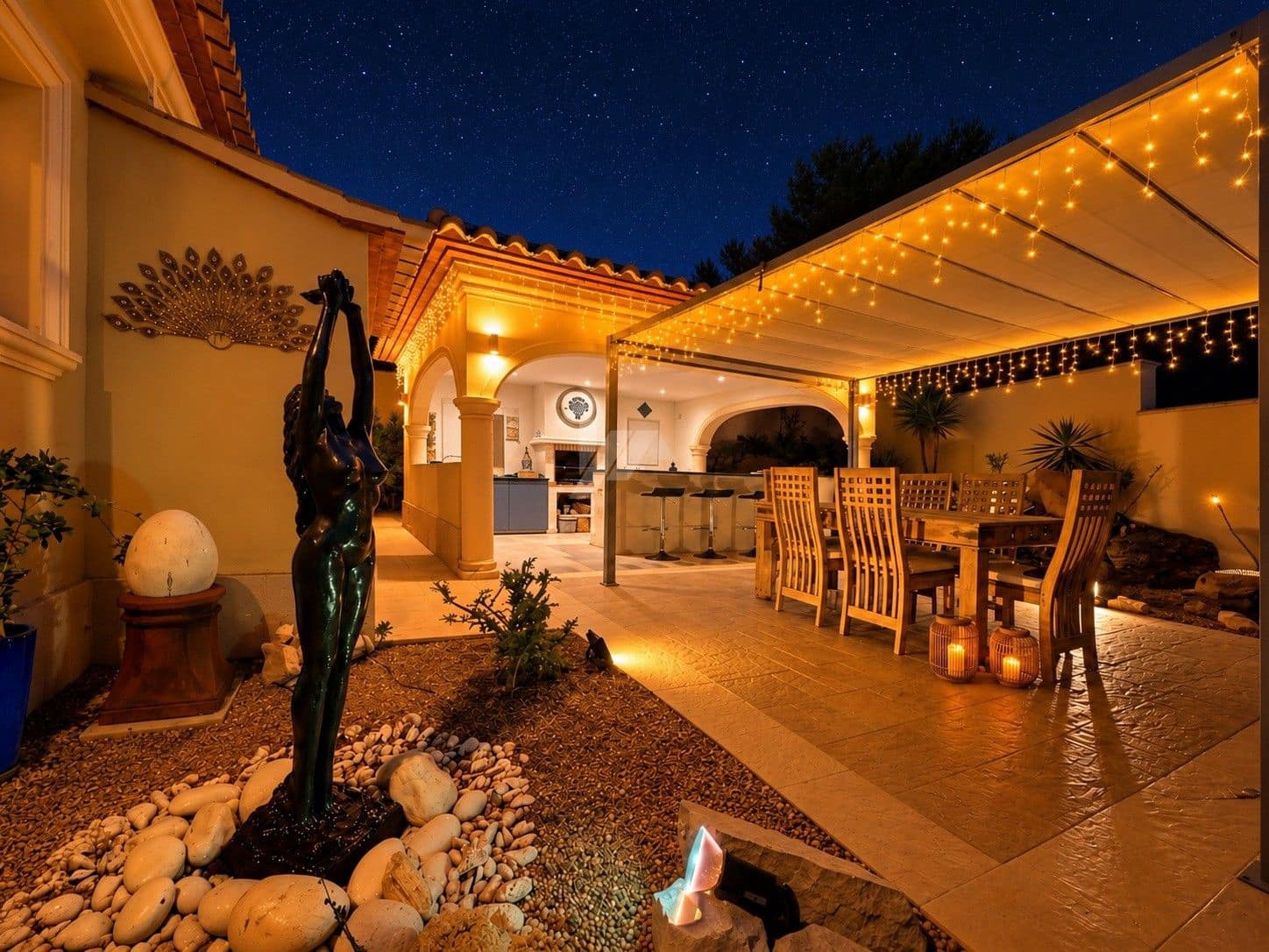 Chalet de 4 habitaciones en Moraira en venta con piscina garaje - 975.000 € (Ref: 10183881)