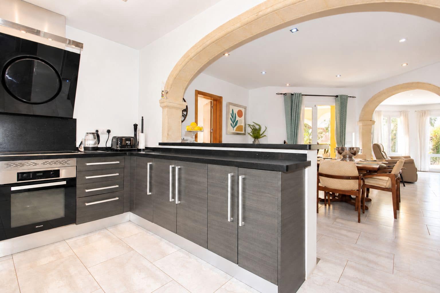 Chalet de 4 habitaciones en Moraira en venta con piscina garaje - 975.000 € (Ref: 10183881)